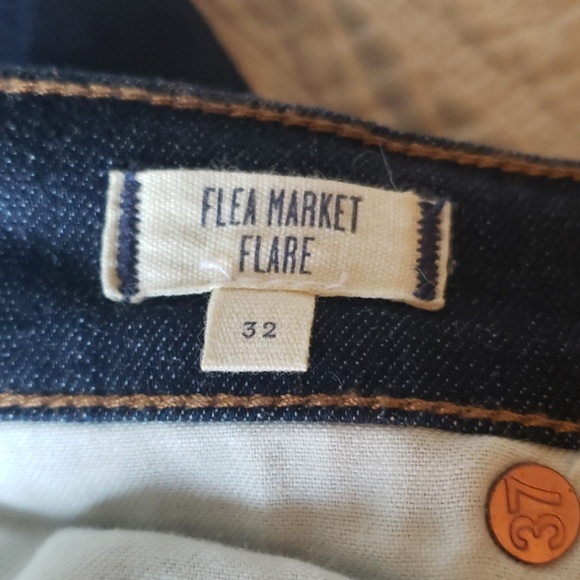 Madewell Dark Wash Flare Jeans - Picture 4 of 4